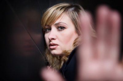 what is an abusive relationship